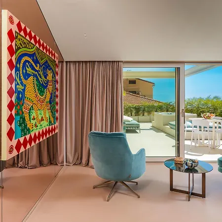 Ξενοδοχείο με διαμερίσματα Infinity 4*