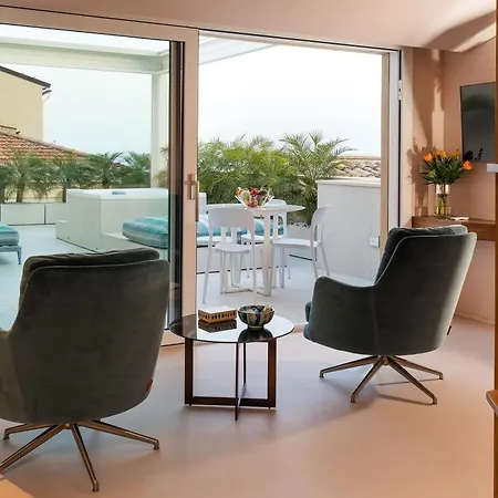 Aparthotel Infinity