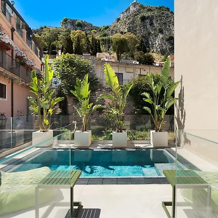 Infinity Aparthotel *