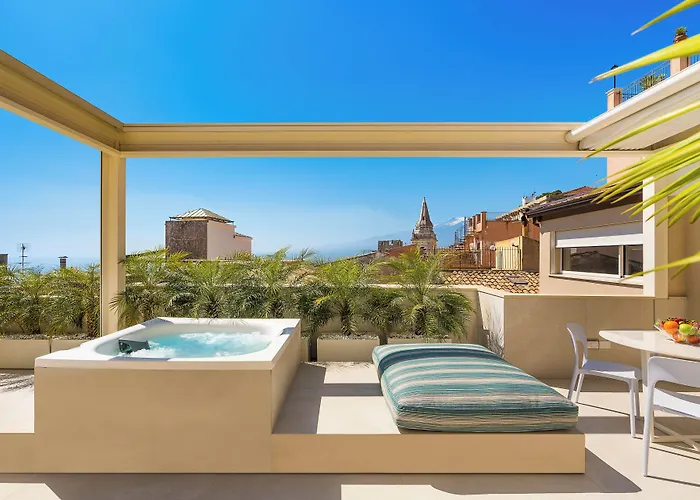 Infinity 4* Ταορμίνα