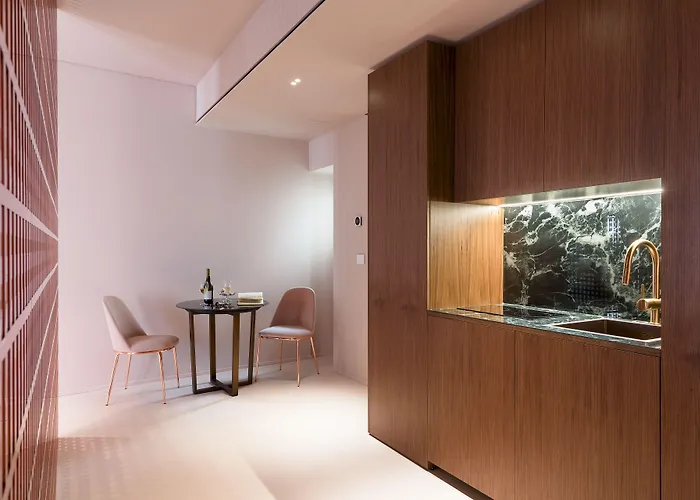 Ξενοδοχείο με διαμερίσματα Infinity 4*