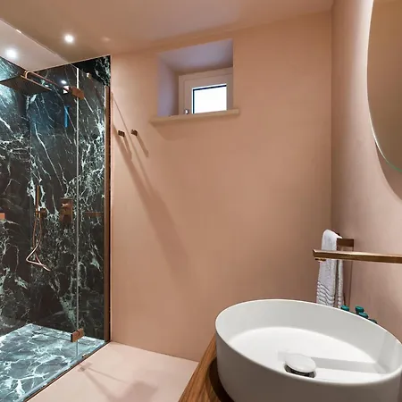 Aparthotel Infinity *
