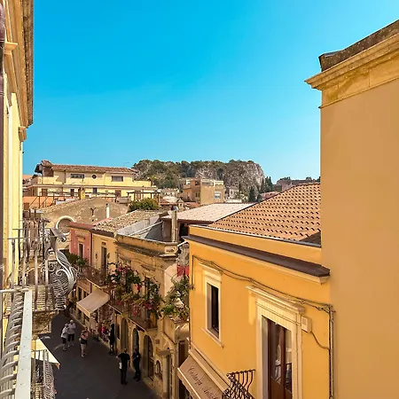 Infinity Hotel apartamentowy 4*