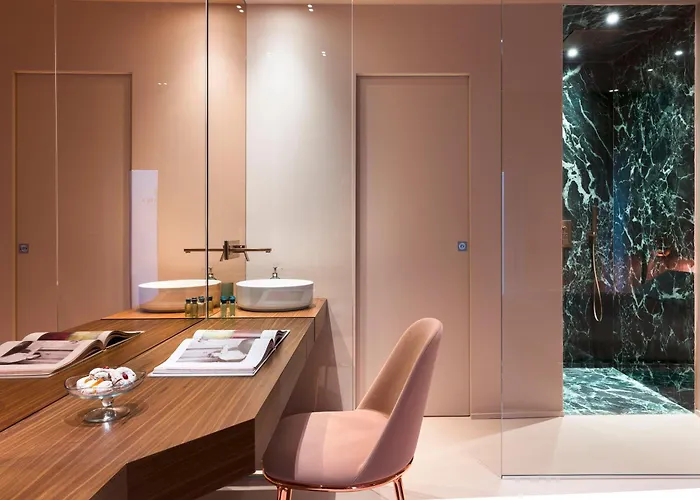Infinity 4*