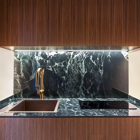 Lägenhetshotell Infinity 4*